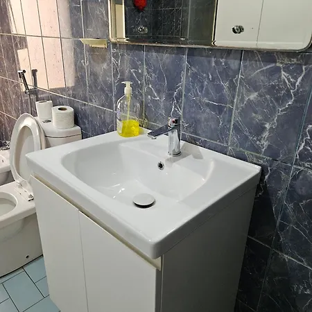 Sela Apartment *